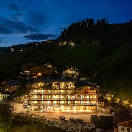 Hotel Alcialc La Val Zewnętrze zdjęcie