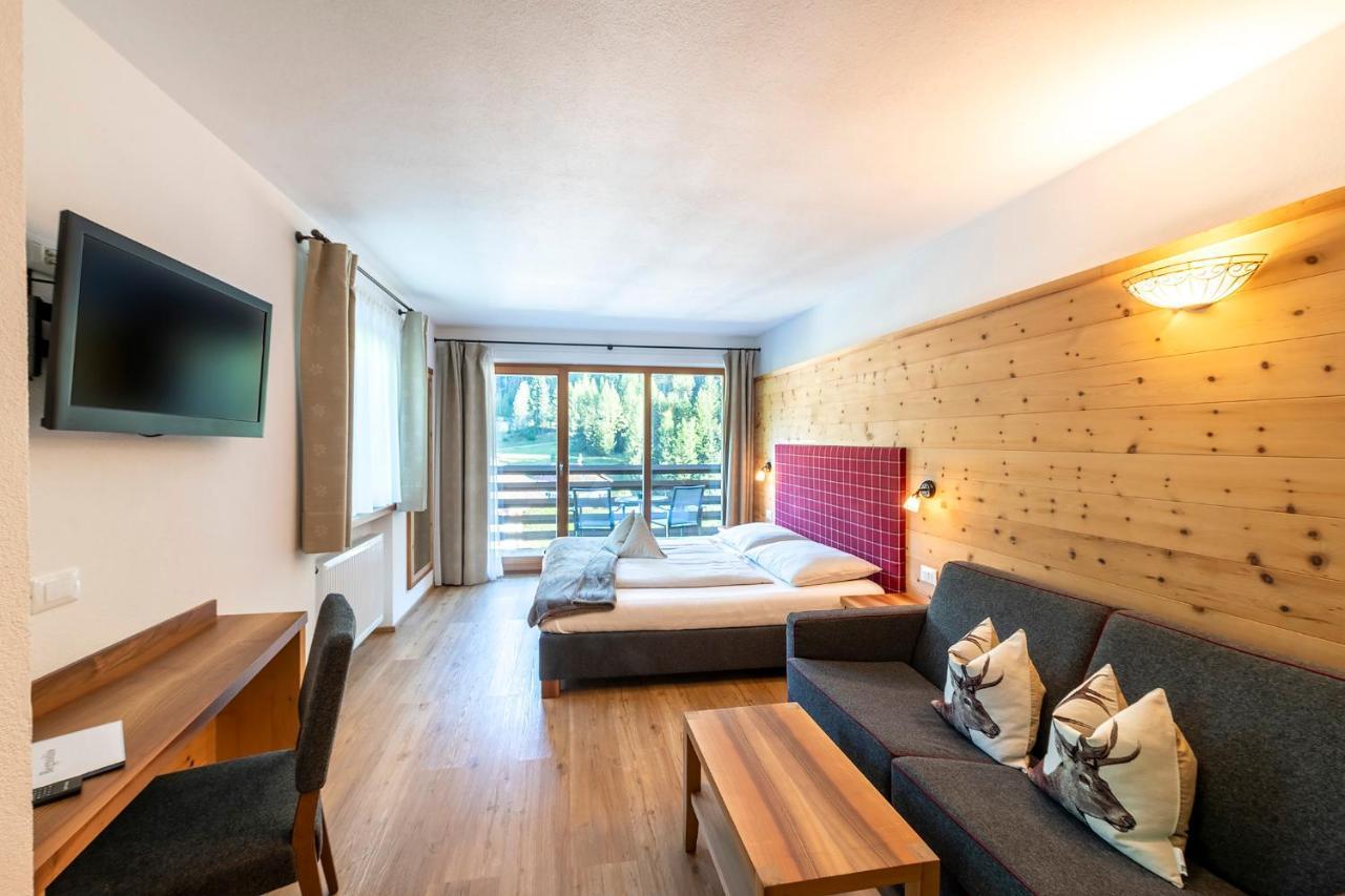 Hotel Alcialc La Val Zewnętrze zdjęcie