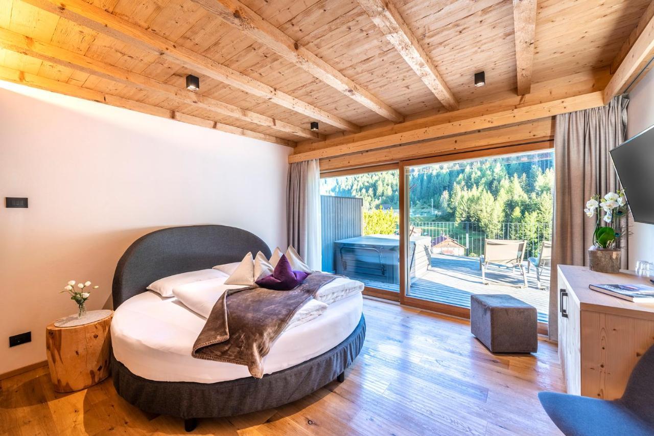 Hotel Alcialc La Val Zewnętrze zdjęcie