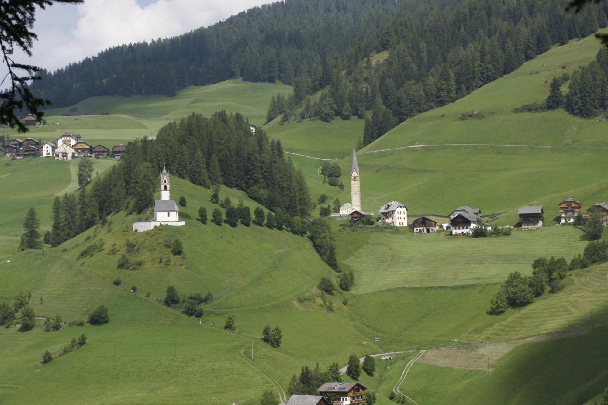 Hotel Alcialc La Val Zewnętrze zdjęcie