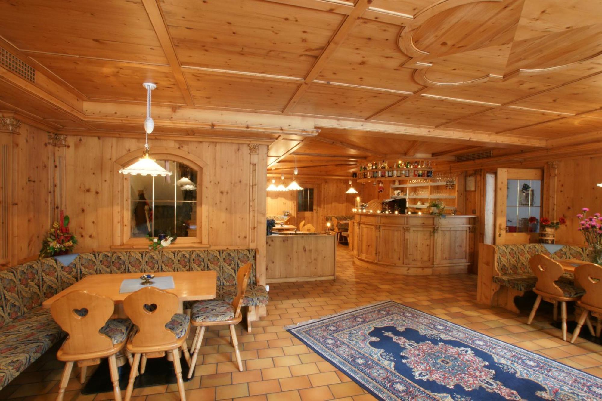 Hotel Alcialc La Val Zewnętrze zdjęcie
