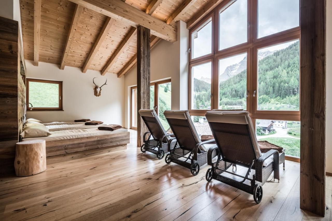 Hotel Alcialc La Val Zewnętrze zdjęcie